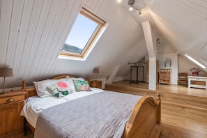 Apartamento Confort | Ropa de cama de alta calidad, edredones de plumas, decoración individual