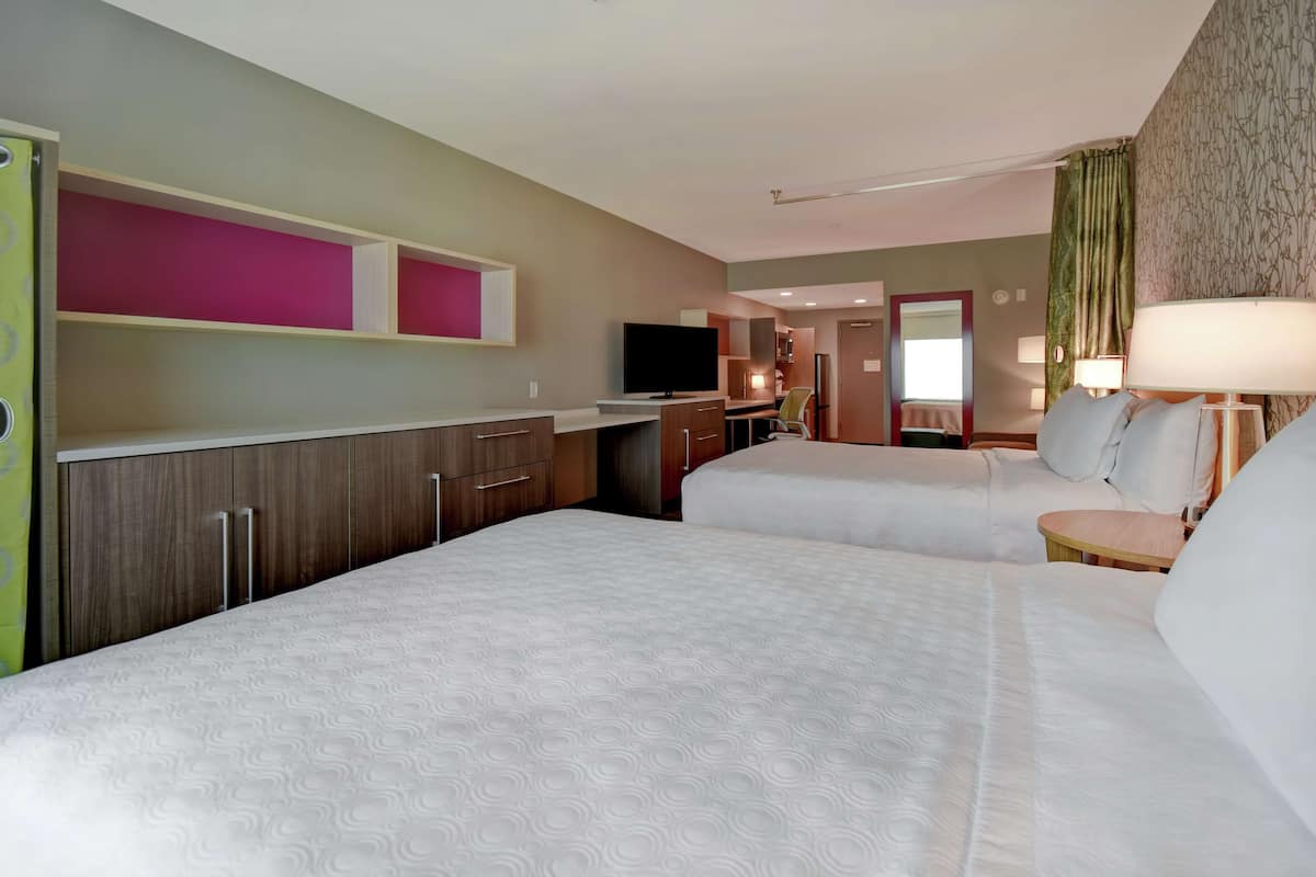 In-room safe, desk, blackout drapes, soundproofing