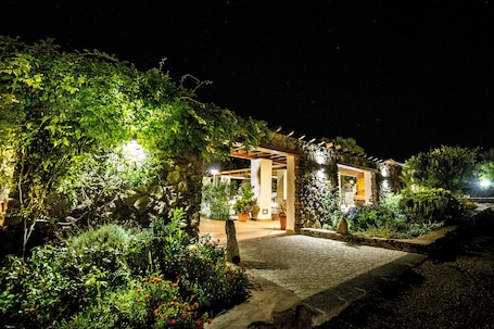 Fachada de la propiedad. Hotel Barbagia