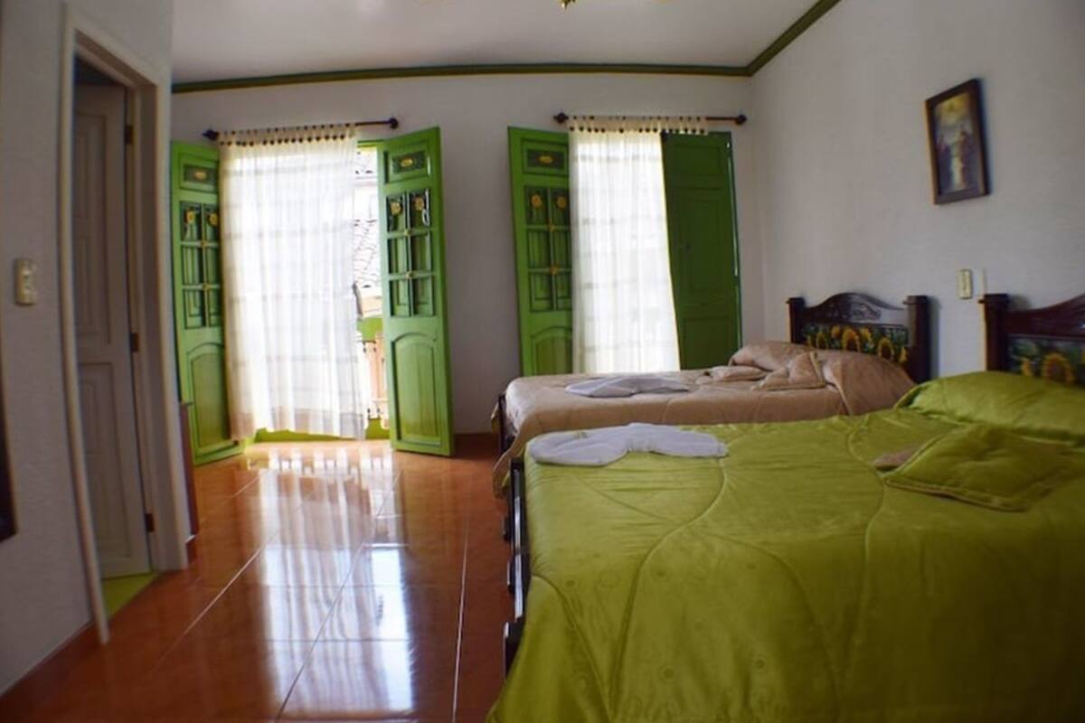 Habitació familiar | Roba de llit d'alta qualitat i cobrellits 