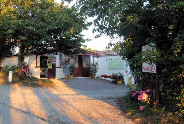 Property entrance - Camping Manex - Cabanes (Saint-Pee-sur-Nivelle)