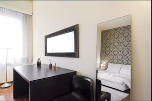 Apartment, 1 Bedroom | Room amenity