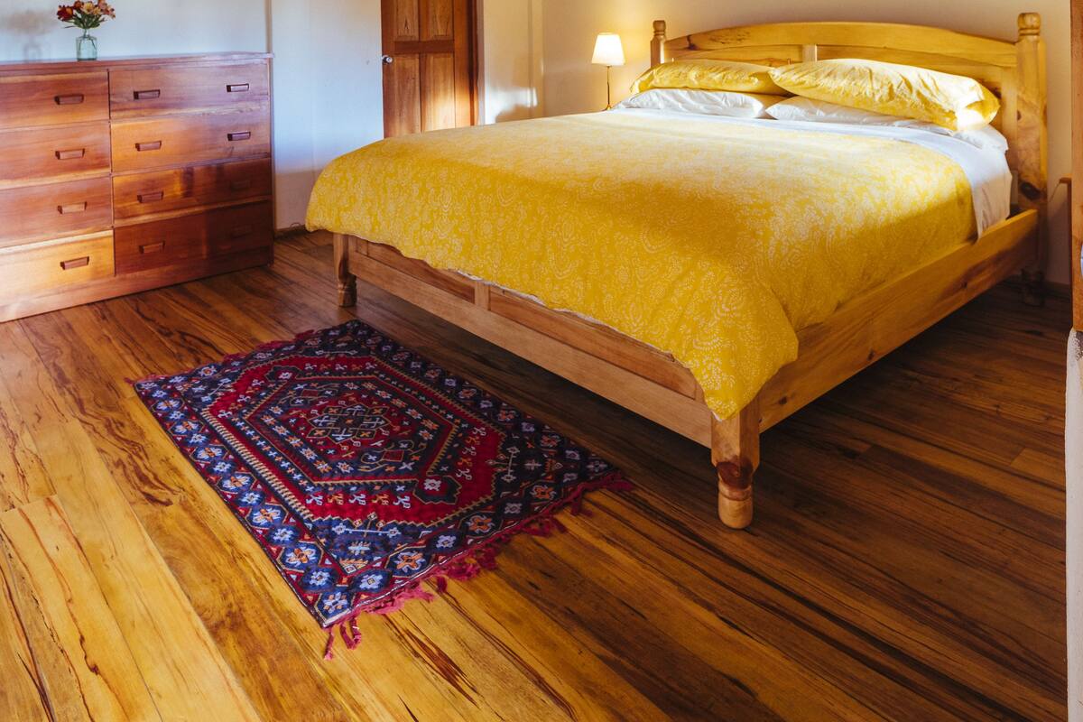 Exclusive Suite, 1 King Bed, Mountain View | Premium bedding, blackout drapes, WiFi (free), bed sheets