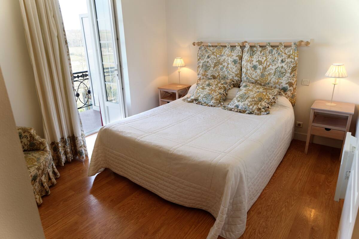 Habitación, vistas al valle | Wifi gratis y ropa de cama