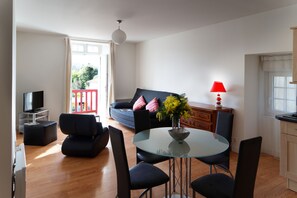 Flat-screen TV - Hotel Residence Bellevue (Cambo-les-Bains)