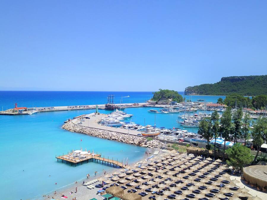 Private beach, sun loungers, beach umbrellas, beach towels