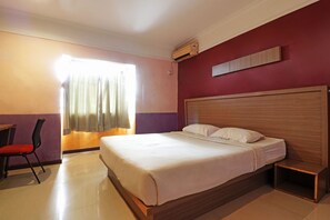 Deluxe Room | Desk, free WiFi - Damon Butik Hotel Pekanbaru (Pekanbaru)