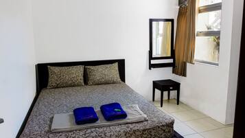 Superior Double Room | Desk, free WiFi, bed sheets