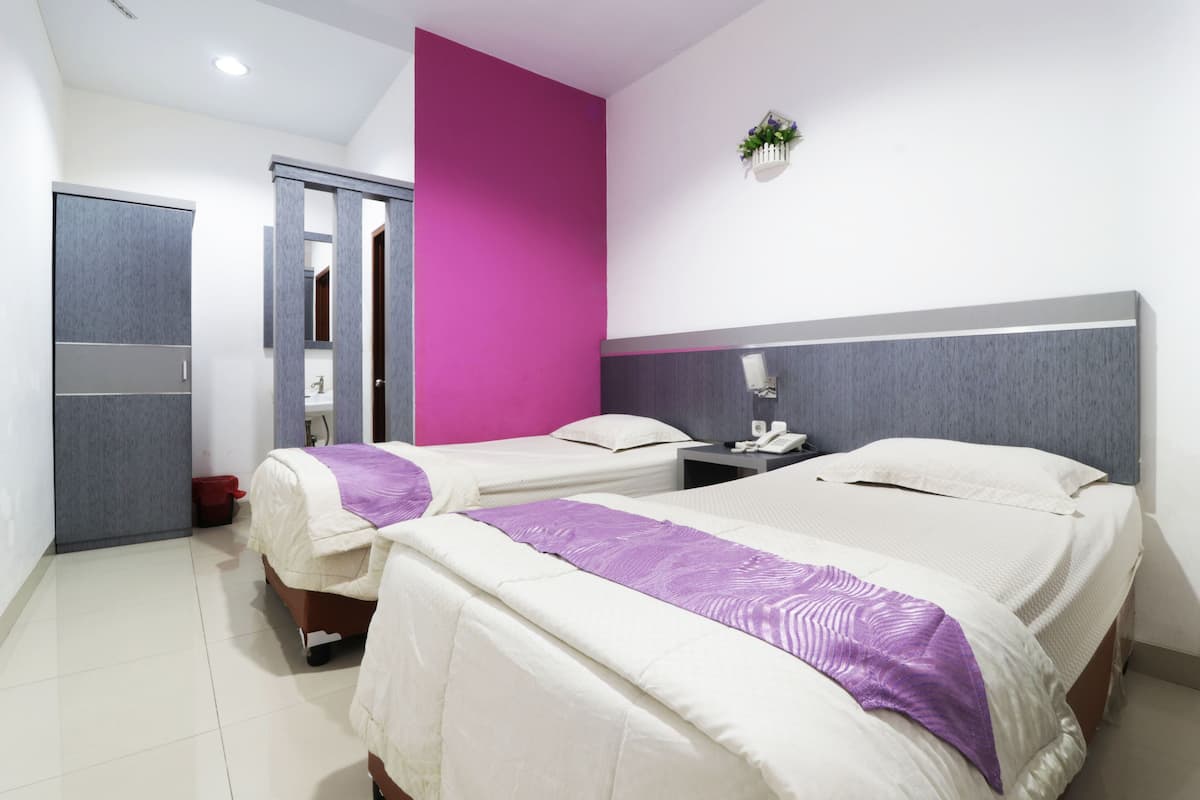 Standard Room | Free WiFi, bed sheets