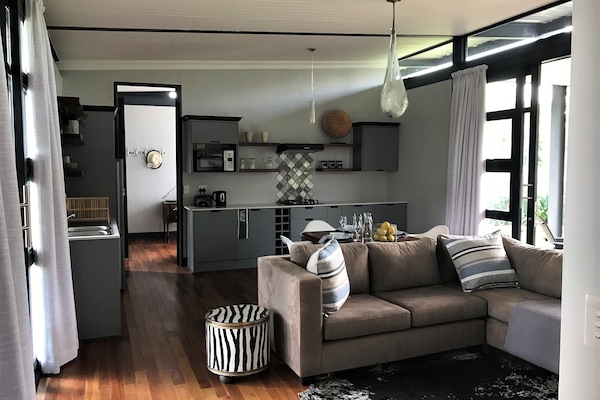 Living & Kitchen