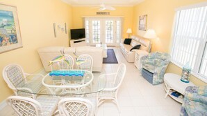 Biệt thự, nhiều giường (Villas Of Ocean Gate I - 353) | Khu ăn uống