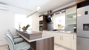 Deluxe Villa, 3 Bedrooms | Private kitchen - Beautiful Villa Magdalena - Porat (Malinska-Dubasnica)