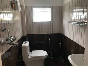 Douche, serviettes fournies