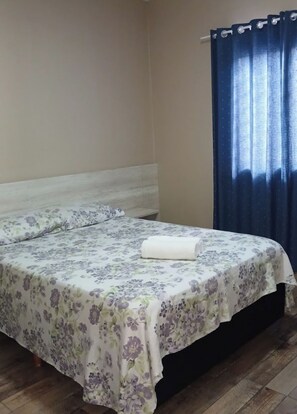 Blackout curtains, free WiFi, bed sheets