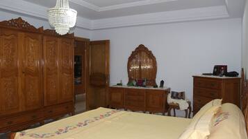 3 Schlafzimmer, Bügeleisen/Bügelbrett, WLAN, Bettwäsche