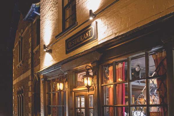 Exterior - The Old Vicarage (Bridgwater)