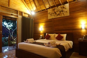 Minibar, desk, free WiFi, bed sheets - Kamasan Cottage By Reccoma (Penida Island)