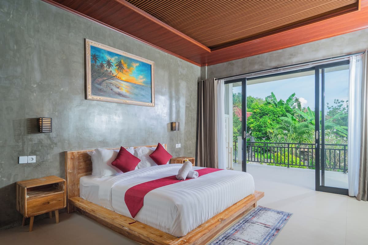 Deluxe Room, 1 Bedroom | Minibar, desk, free WiFi, bed sheets