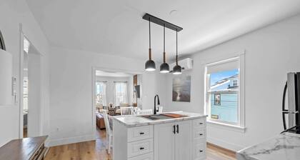 Heritage Harbour 3 Bedroom Steps to the Waterfront