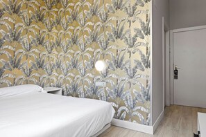 Double or Twin Room | Down comforters, in-room safe, individually decorated - Eibarrooms (Eibar)