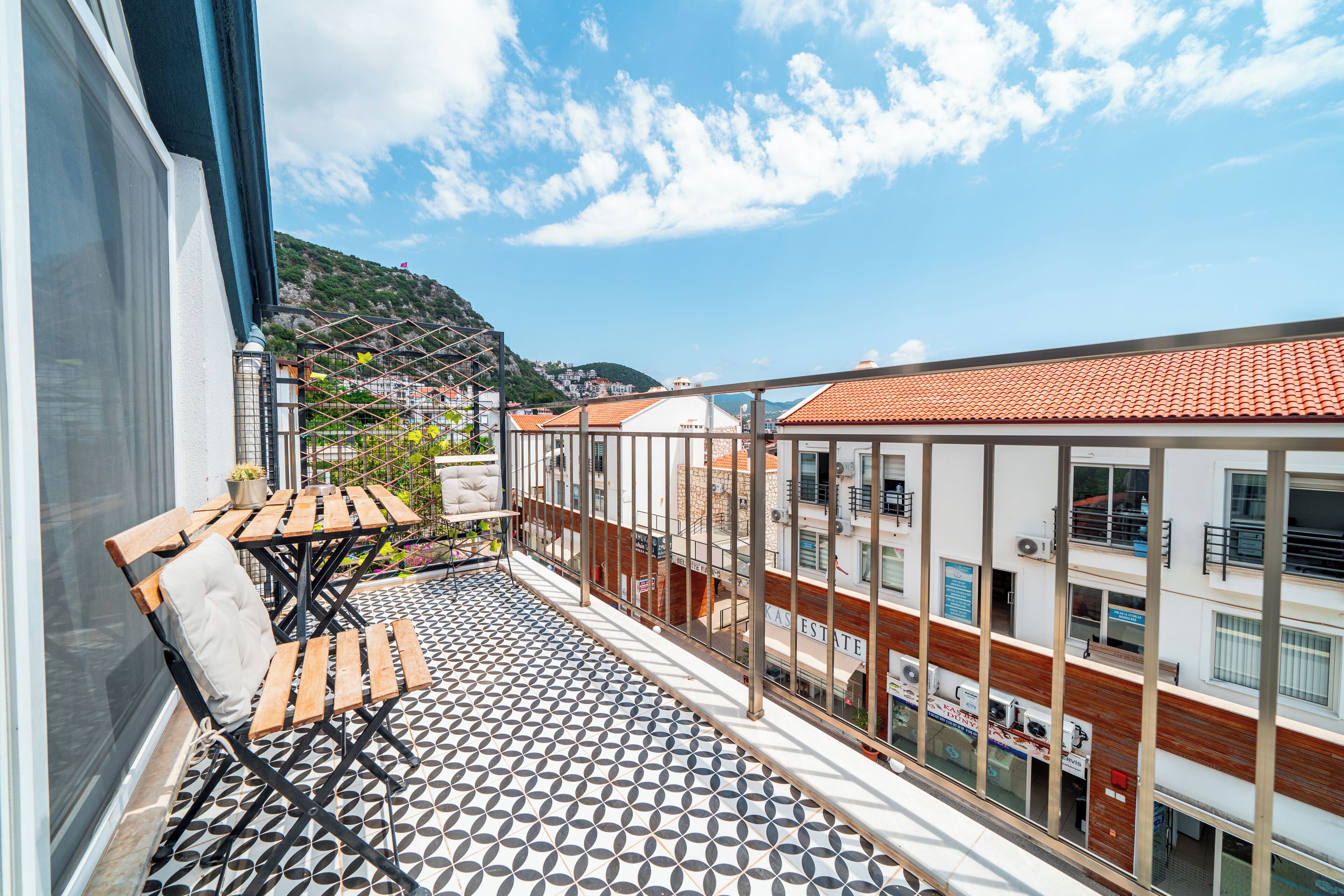 Suíte estúdio standard, vista parcial para o mar | Terraço/pátio