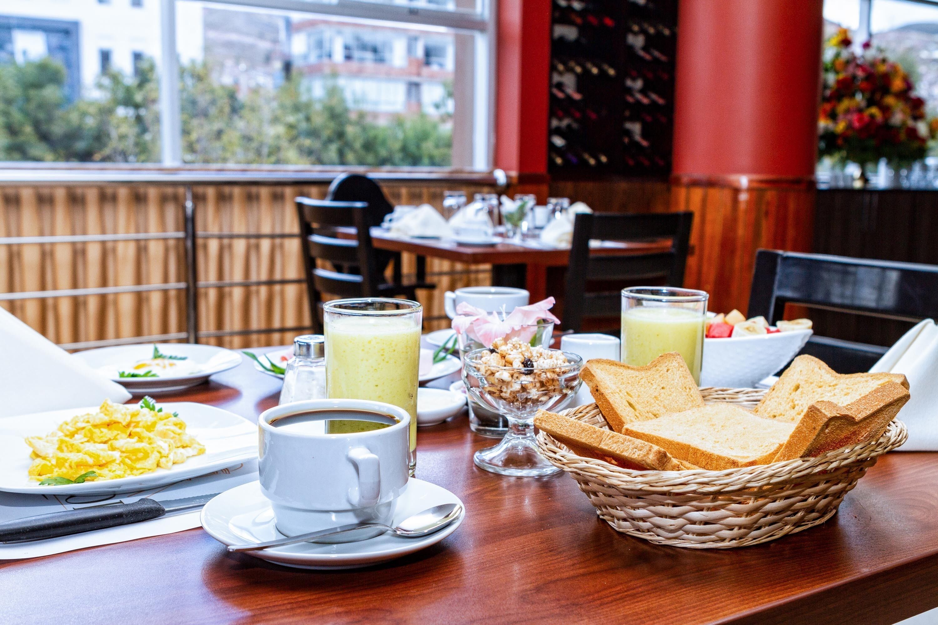 Petit déjeuner préparé à la commande compris tous les jours