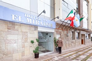 Front of property - El Mirador Hotel (Cusco)