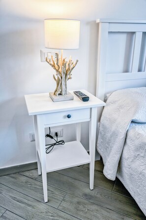 2 bedrooms, iron/ironing board, travel crib, free WiFi