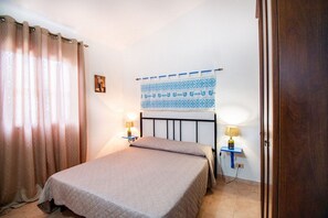 3 Schlafzimmer, Bügeleisen/Bügelbrett