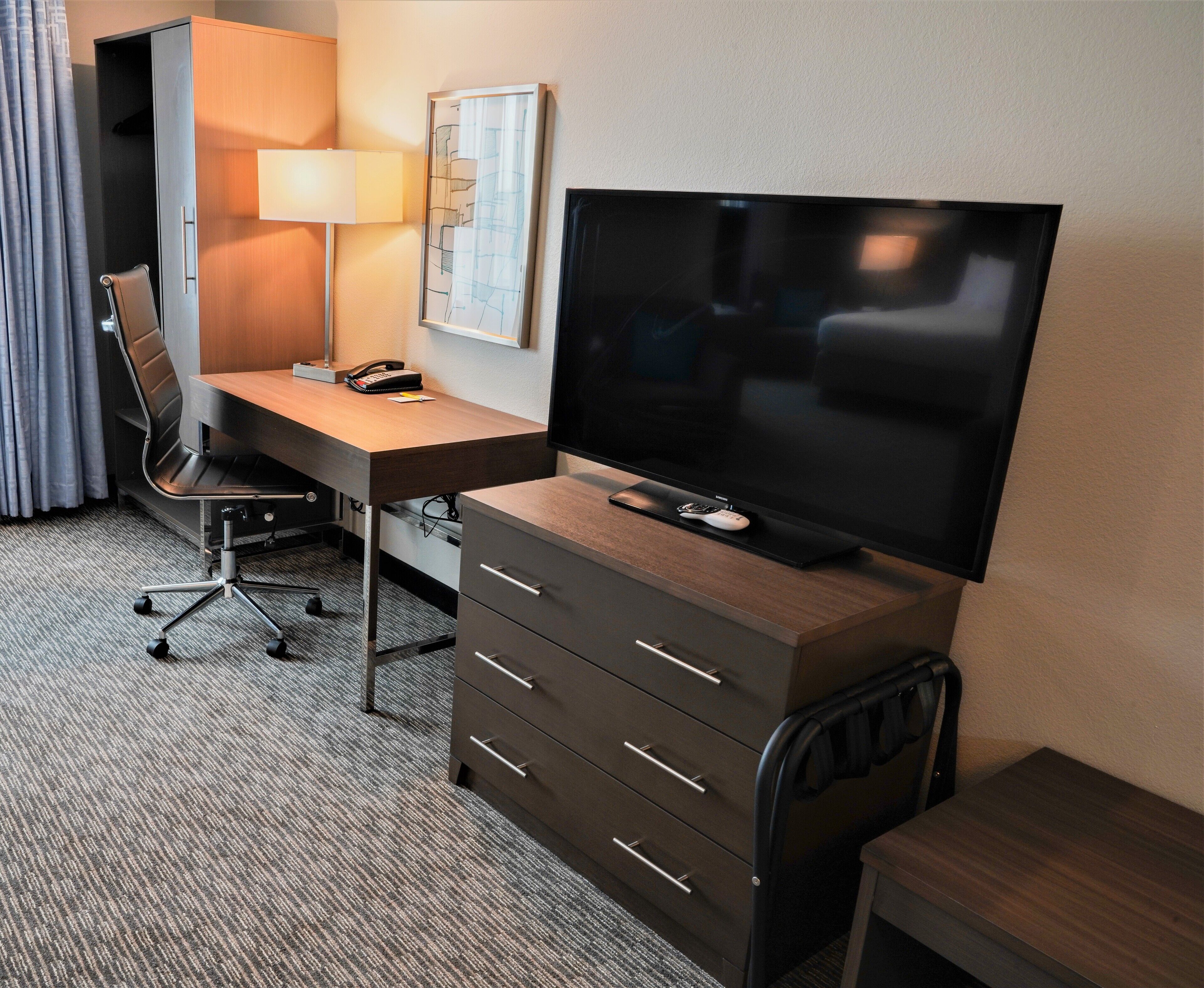 1 bedroom, desk, laptop workspace, blackout curtains