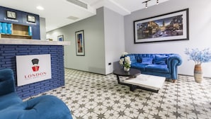 Reception - Hotel London (Batumi)