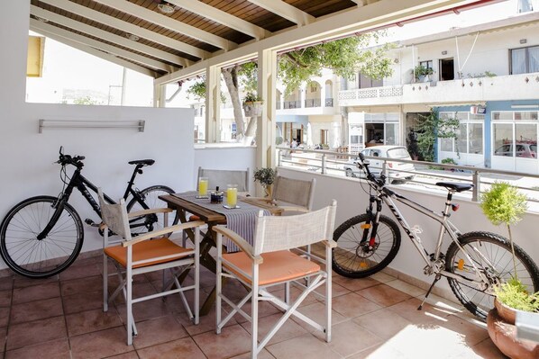 Apartment, 1 Bedroom (1) | Terrace/patio