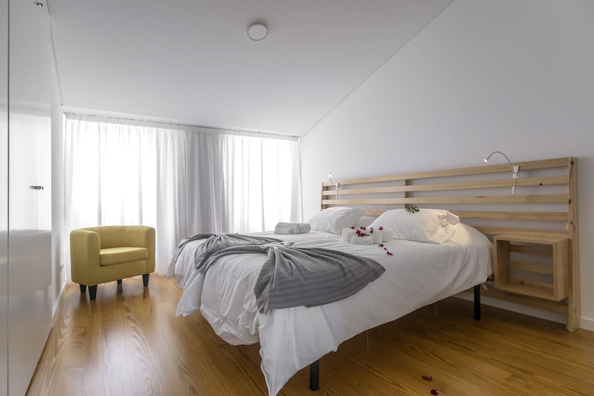Appartement, 2 slaapkamers, uitzicht op zee (F) | Individueel gedecoreerd, individueel gemeubileerd, een bureau