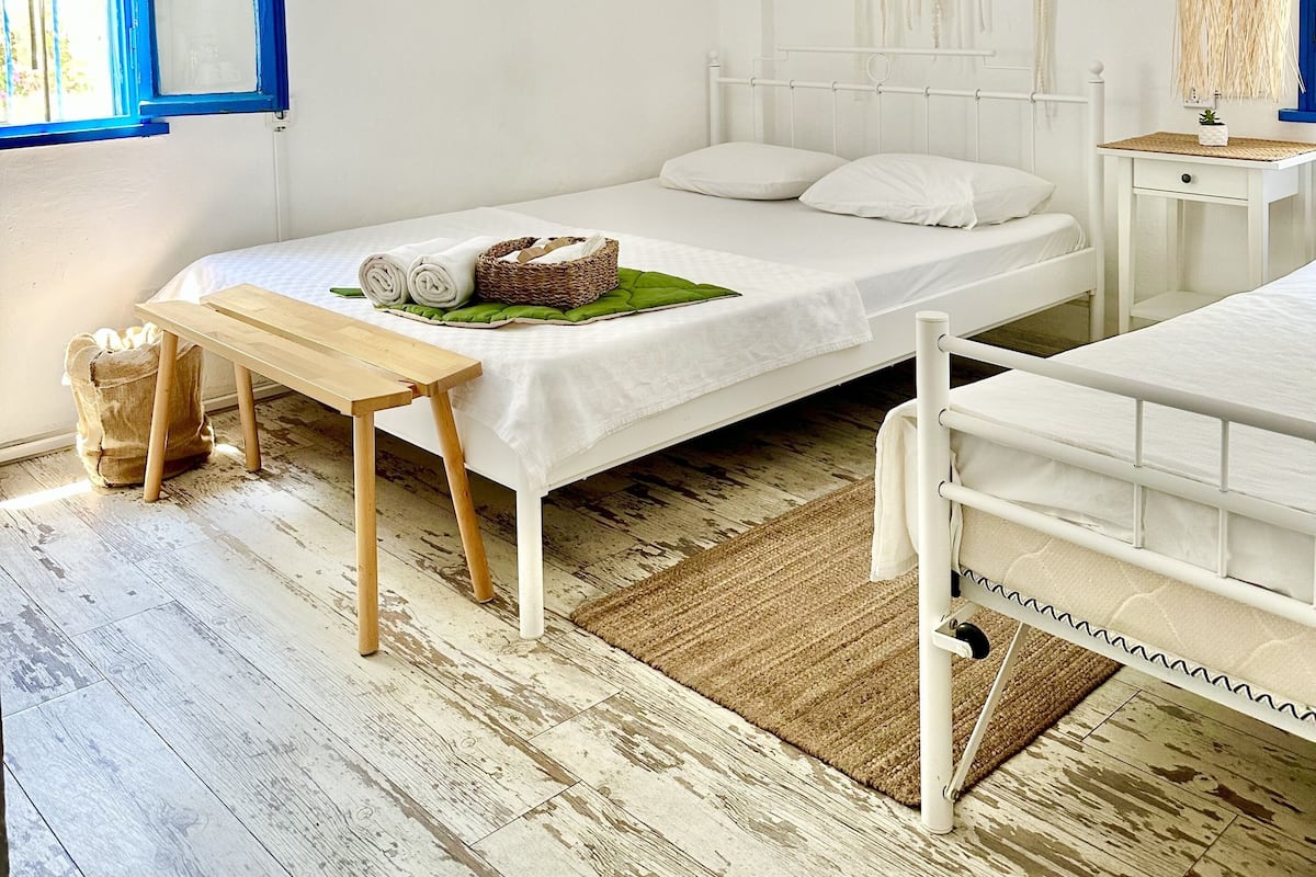 Vasaló/vasalódeszka, ingyenes wifi és ágynemű