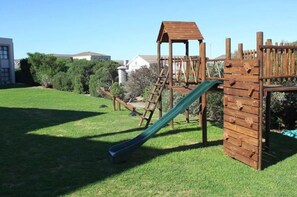 Außen-Kinderspielplatz