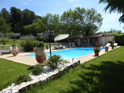 Superb T3 "L'Oliveraie" with terrace - Private pool - In the heart of the pine forest