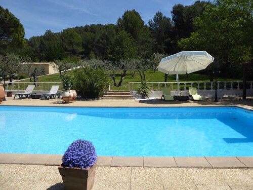 Superb T3 "L'Oliveraie" with terrace - Private pool - In the heart of the pine forest