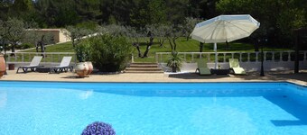 Absoluto Calmo - T. 3 - Piscina - Estacionamento