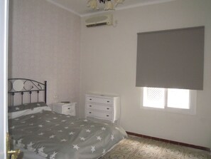 7 bedrooms, iron/ironing board, WiFi, bed sheets