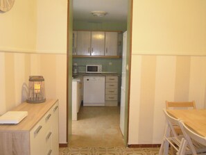 Fridge, microwave, oven, stovetop - SPACIOUS FLOOR WITH CAPACITY FOR 7 PEOPLE, FULLY EQUIPPED (Córdoba)