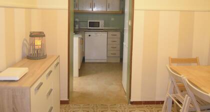 SPACIOUS FLOOR WITH CAPACITY FOR 7 PEOPLE, FULLY EQUIPPED