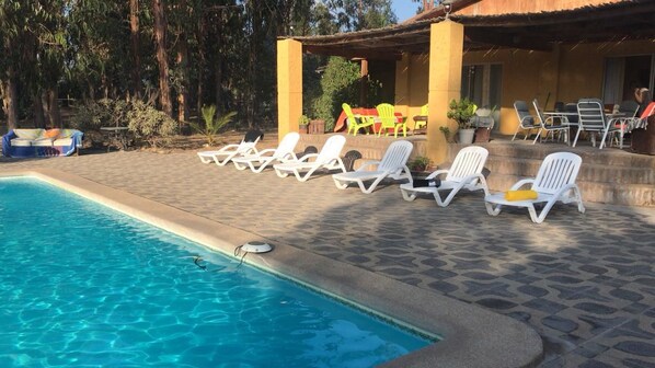 2 piscinas externas