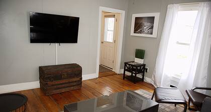 Walk to Old Port ♦ West End Condo ♦ Parking