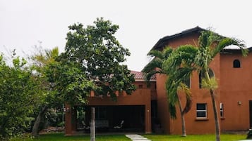 Outdoor pool, pool umbrellas