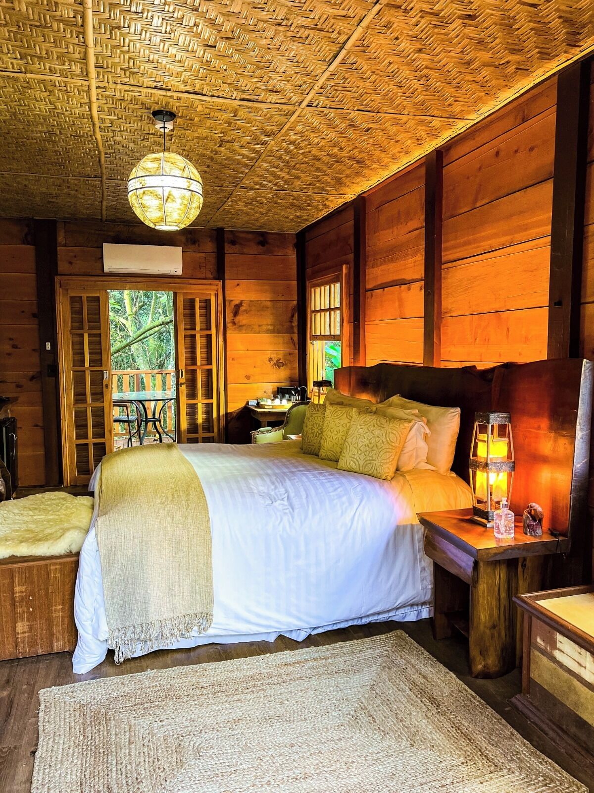 junior room | premium bedding, down duvets, pillow-top beds, minibar