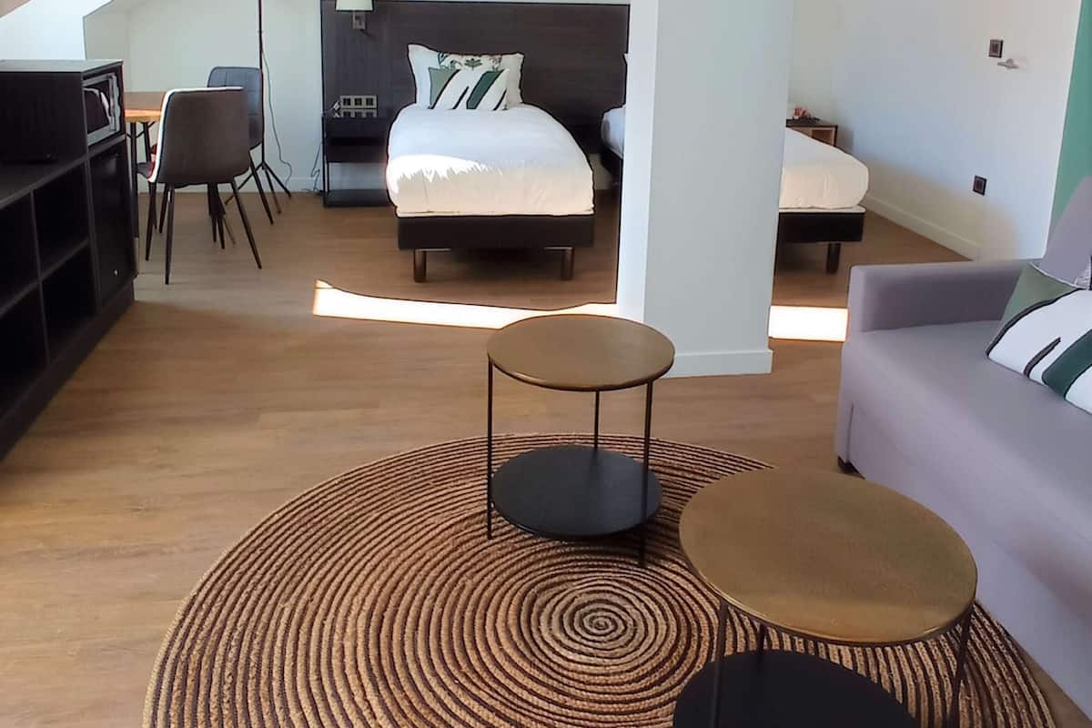 Studio, Multiple Beds | Premium bedding, desk, laptop workspace, blackout drapes