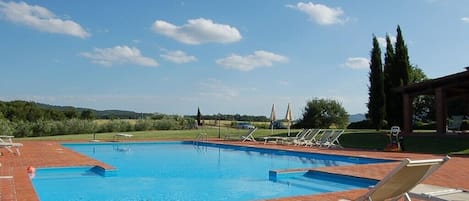 Piscine extérieure