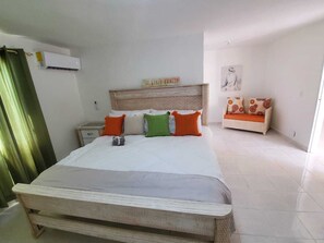 5 bedrooms, WiFi, bed sheets