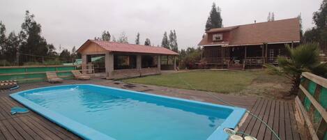 2 piscinas al aire libre