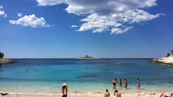 Vlak bij het strand